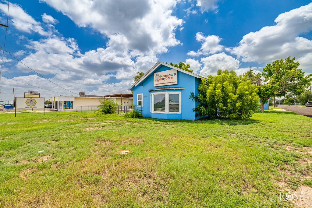 1823 Freeland Avenue Property Photo 6
