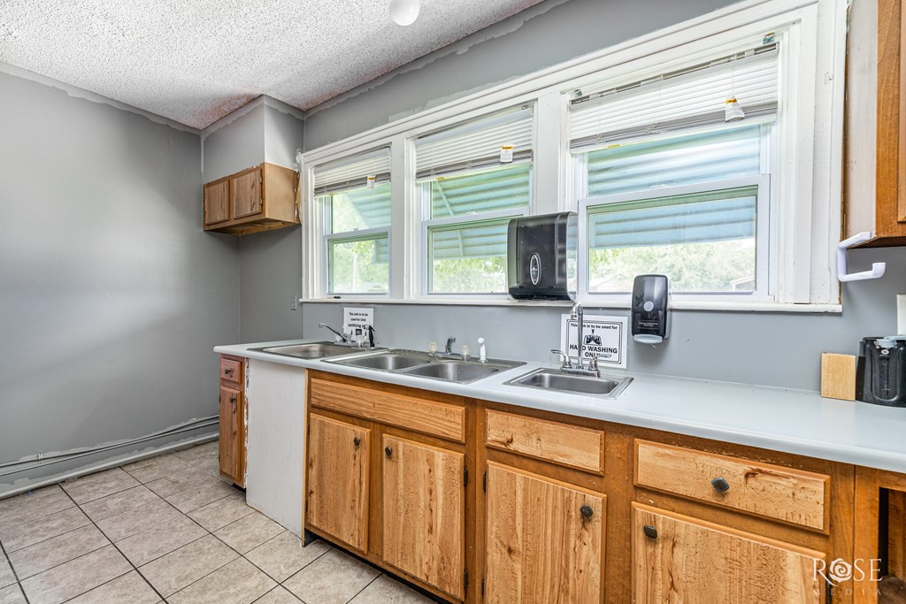 1823 Freeland Avenue Property Photo 22