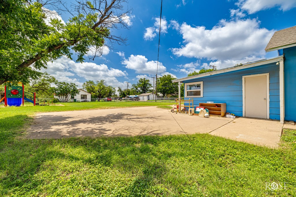 1823 Freeland Avenue Property Photo 25