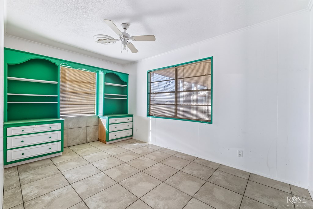 921 Broadway Street Property Photo 13