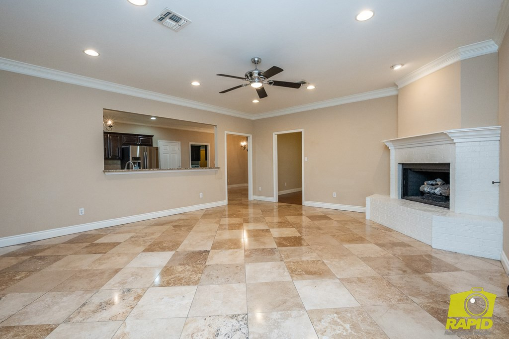 6014 Kingsbridge Drive Property Photo 10