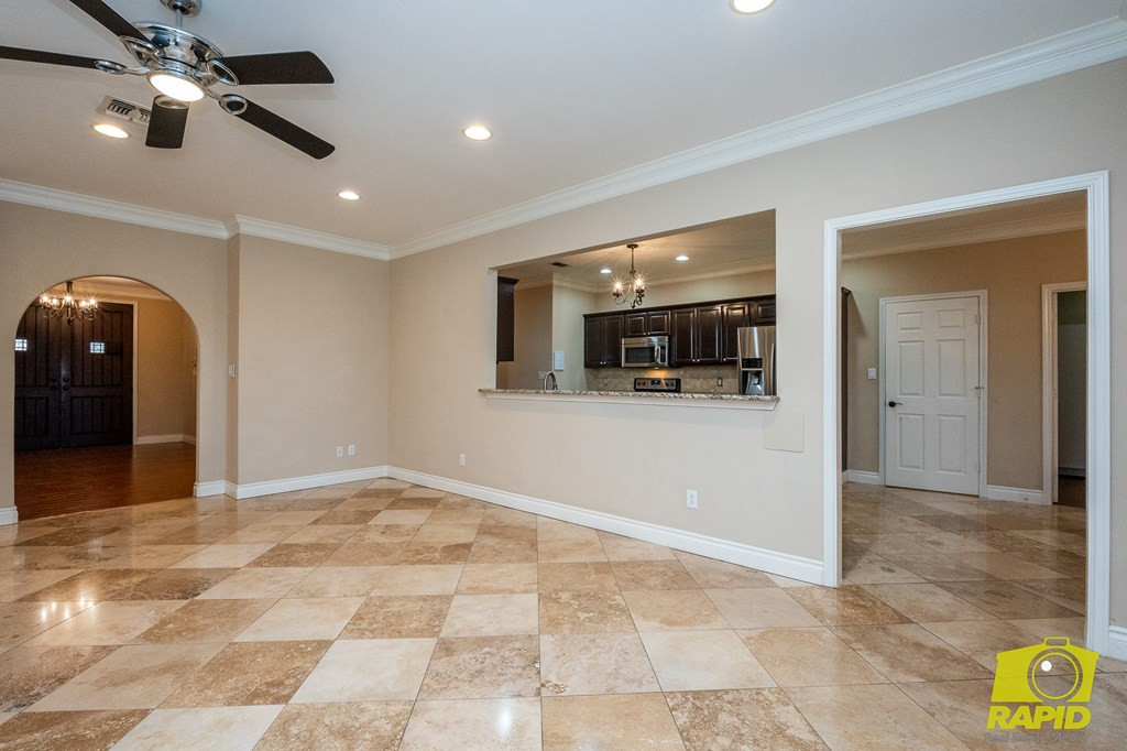 6014 Kingsbridge Drive Property Photo 12