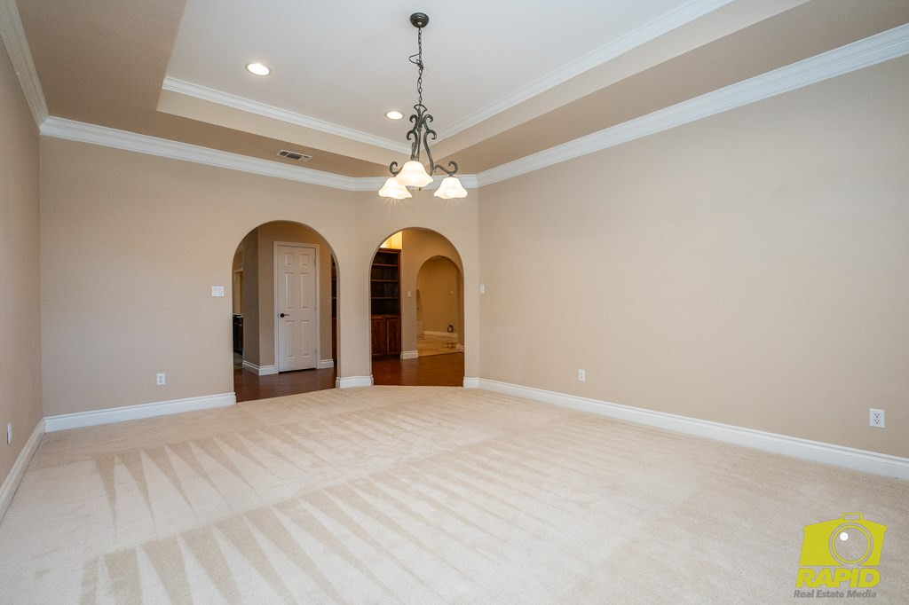 6014 Kingsbridge Drive Property Photo 19