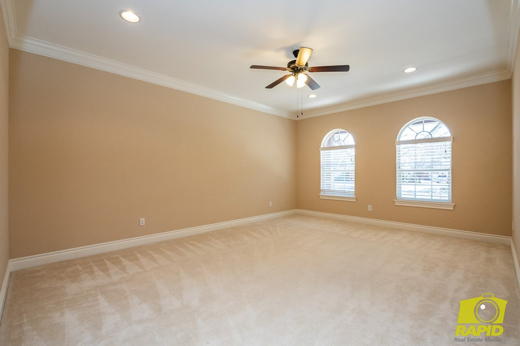 6014 Kingsbridge Drive Property Photo 20