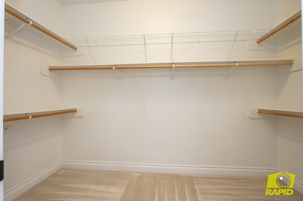 6014 Kingsbridge Drive Property Photo 27