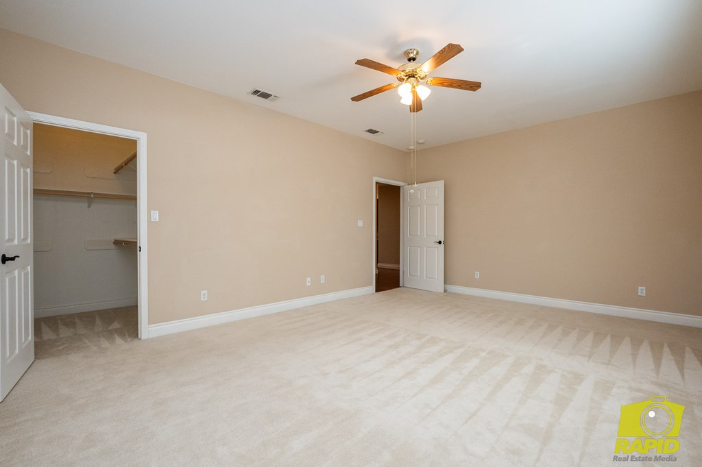 6014 Kingsbridge Drive Property Photo 33