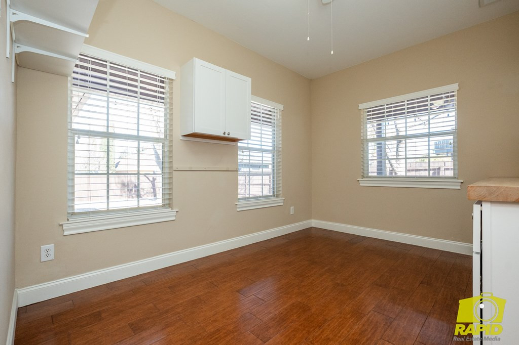 6014 Kingsbridge Drive Property Photo 35