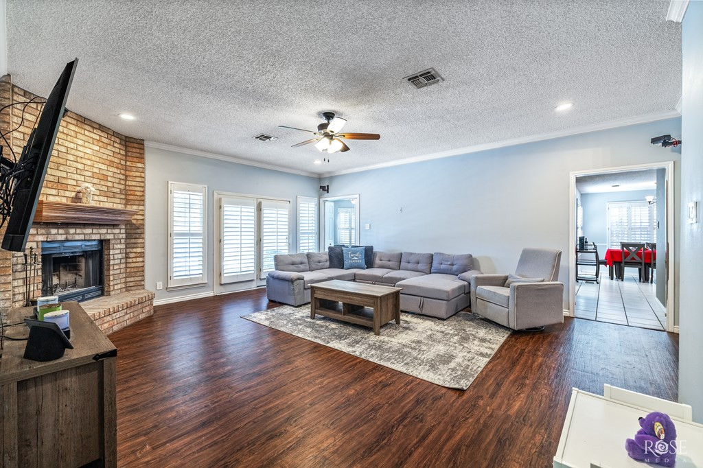 3245 Forest Hill Drive Property Photo 3