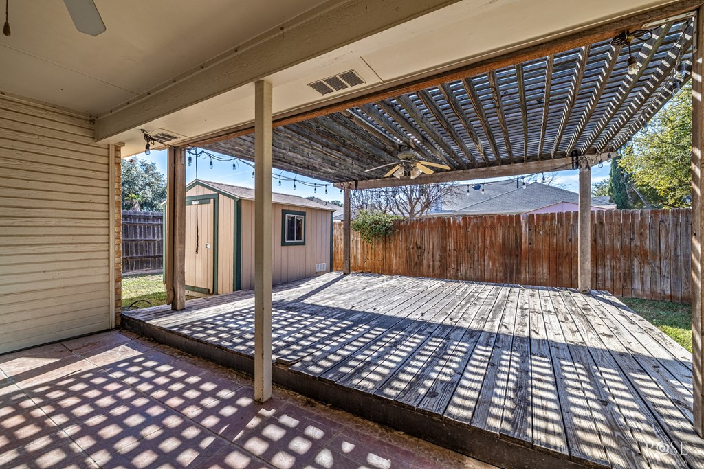 3245 Forest Hill Drive Property Photo 14