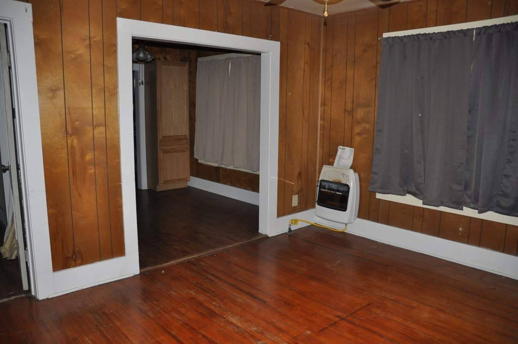 27 19th Street Property Photo 2