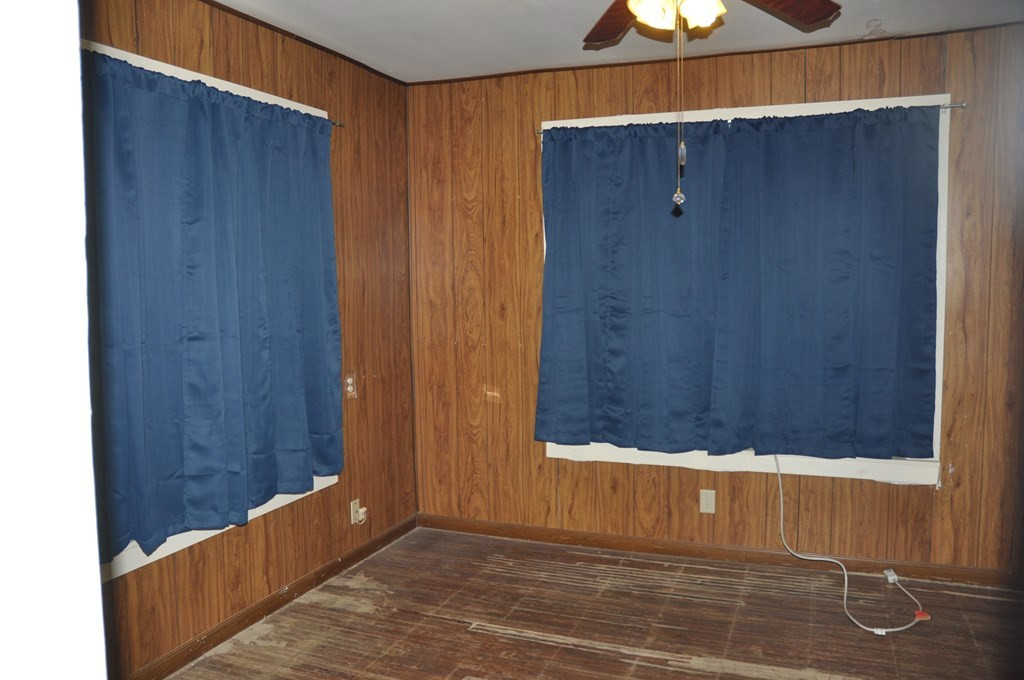 27 19th Street Property Photo 3