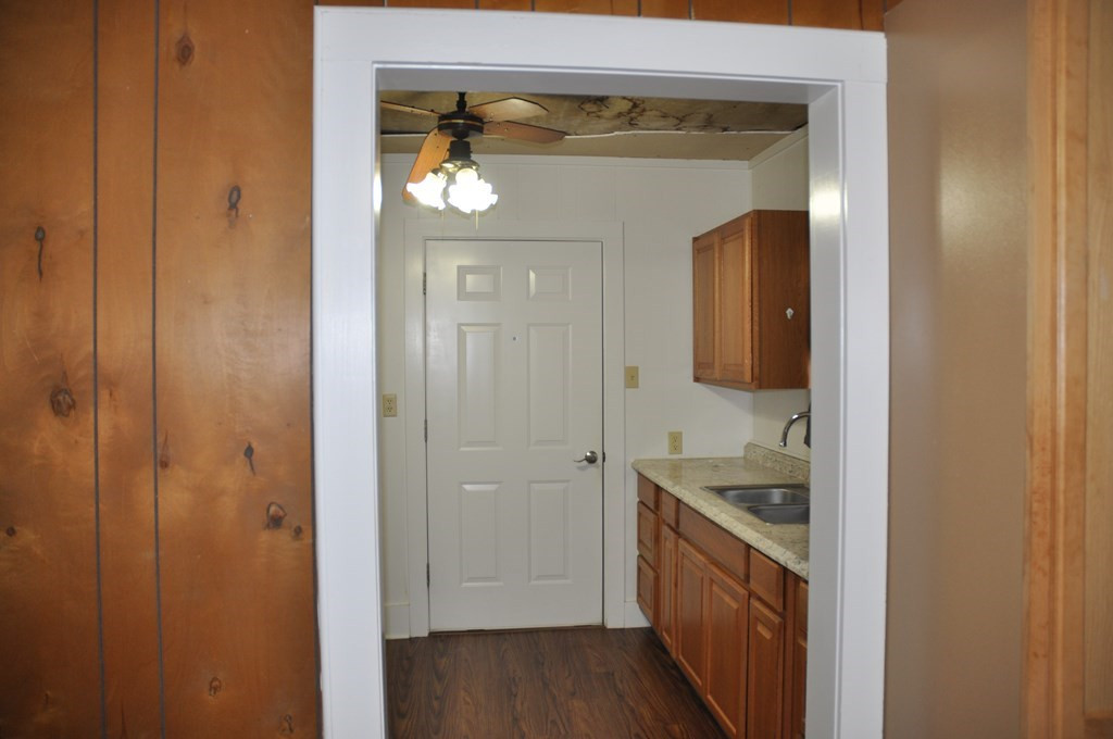 27 19th Street Property Photo 15