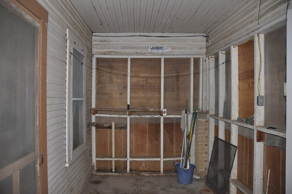 27 19th Street Property Photo 18