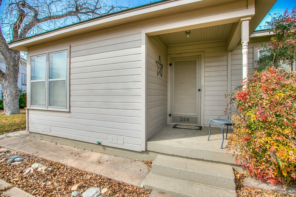 200 Sharp Avenue Property Photo 3
