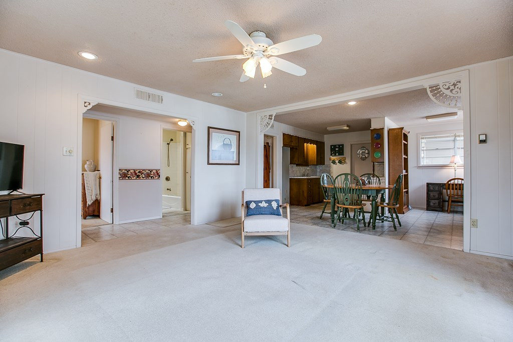 200 Sharp Avenue Property Photo 4