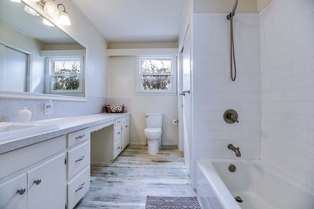 200 Sharp Avenue Property Photo 18