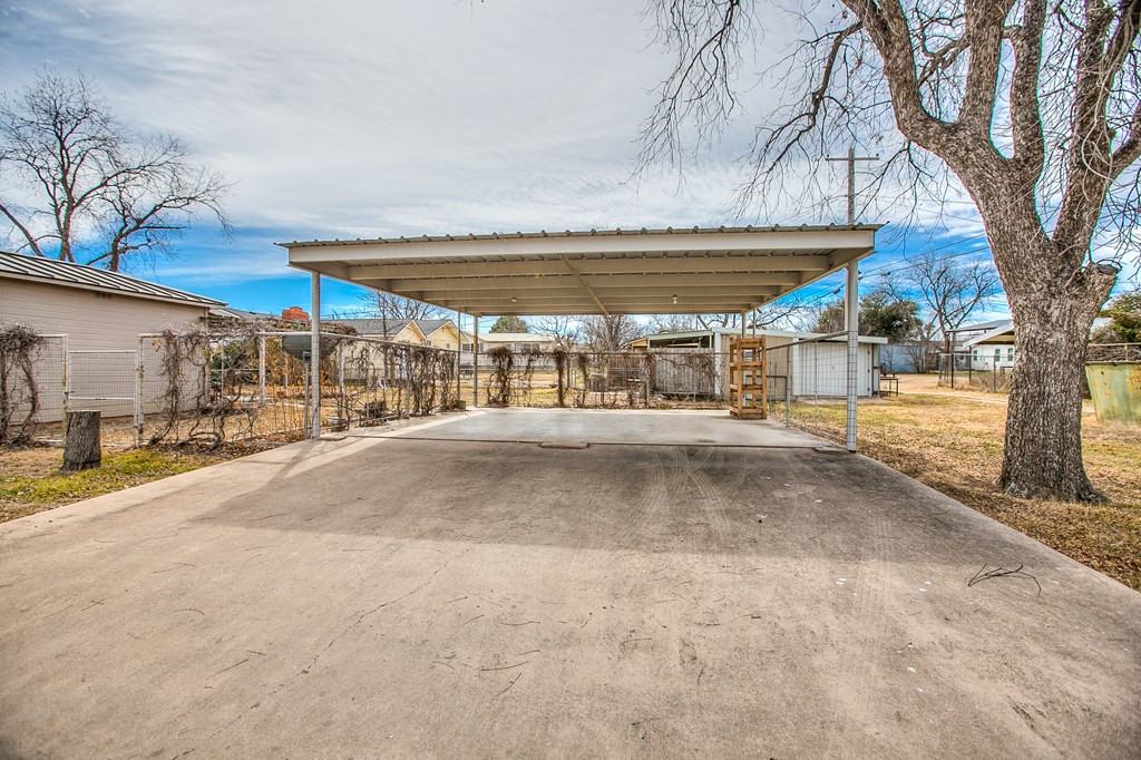 200 Sharp Avenue Property Photo 31