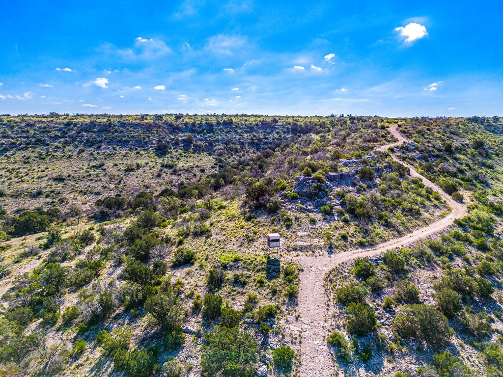 935 Ranch House Road Property Photo 12