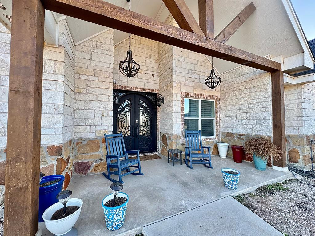 5447 Grey Wolf Lane Property Photo 1