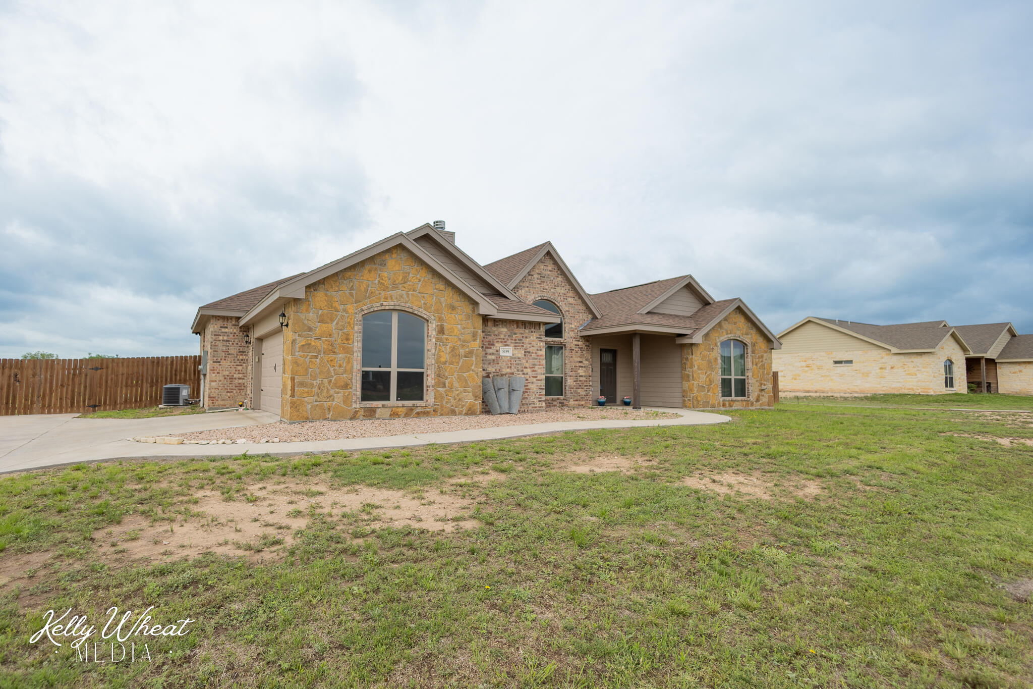 5199 Grey Wolf Lane Property Photo 2