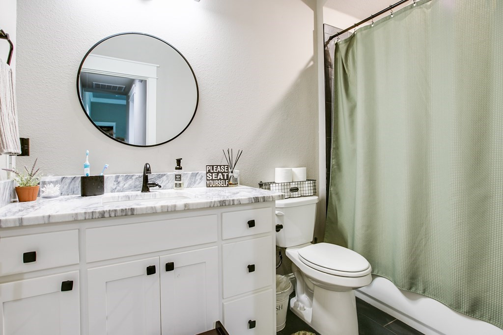 4529 Old Stone Drive Property Photo 10