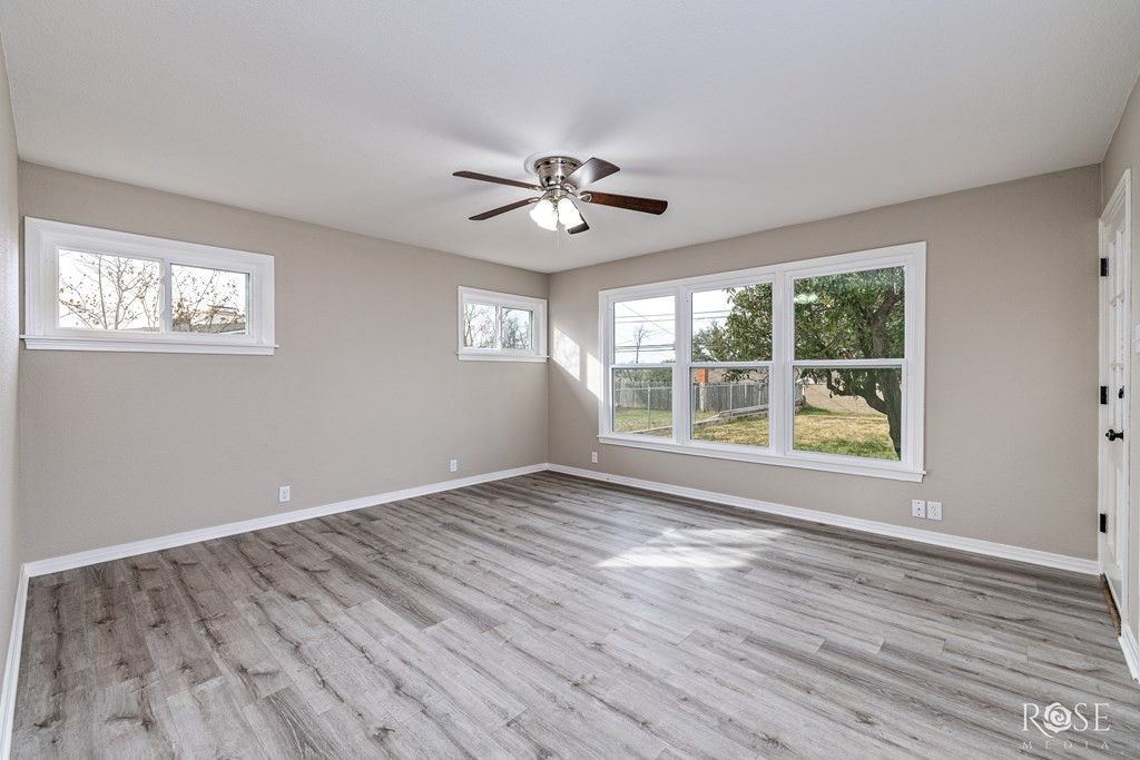 1911 Dena Drive Property Photo 18