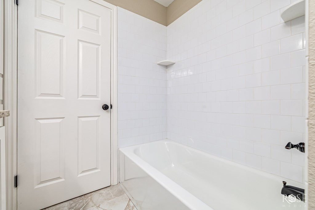 1911 Dena Drive Property Photo 21