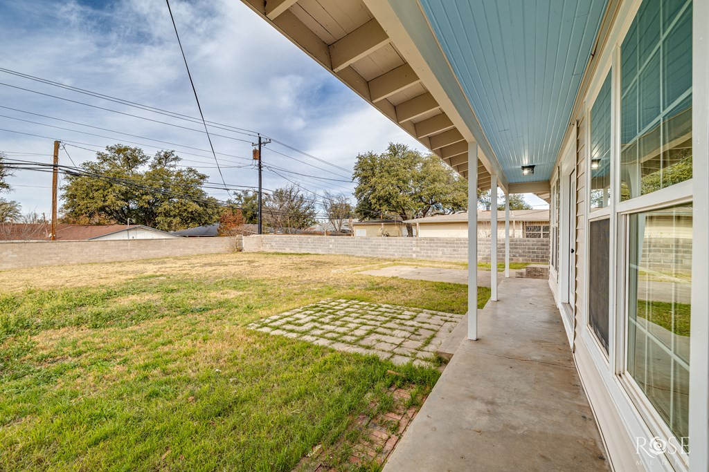 1911 Dena Drive Property Photo 24