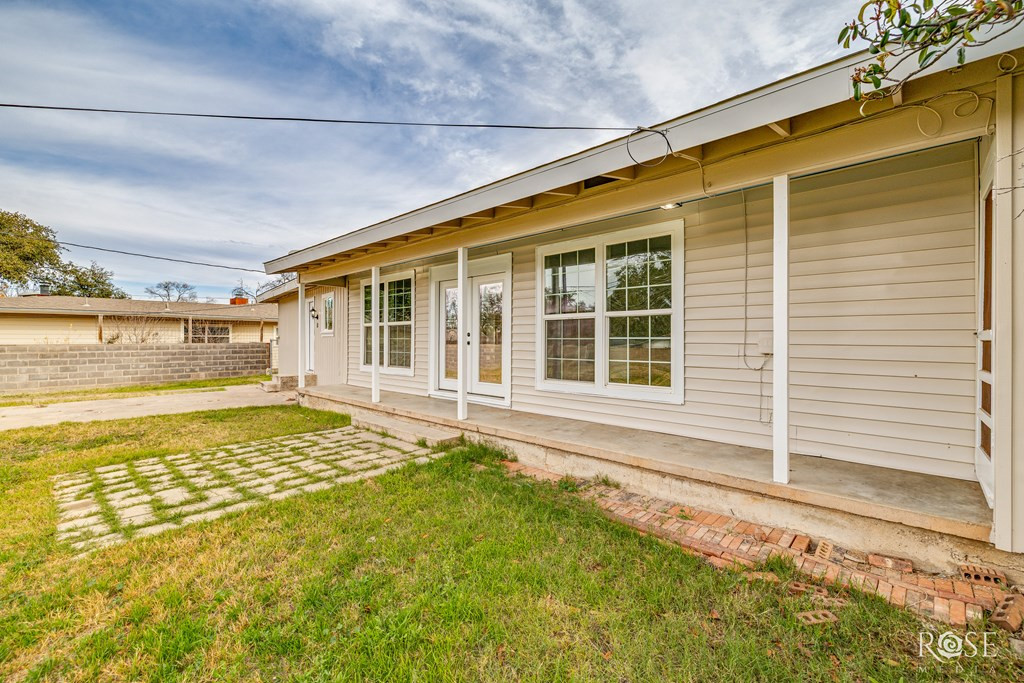 1911 Dena Drive Property Photo 31