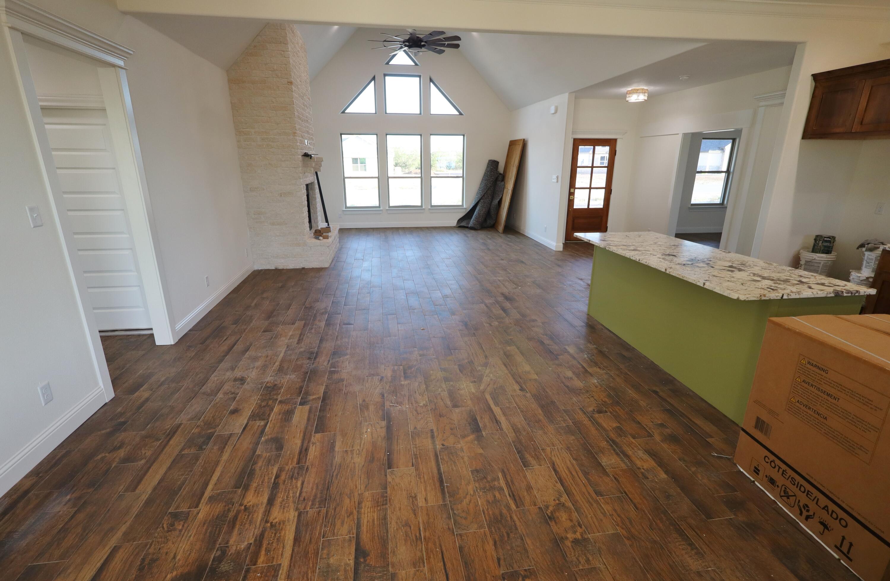 9632 Grey Wolf Lane Property Photo 3