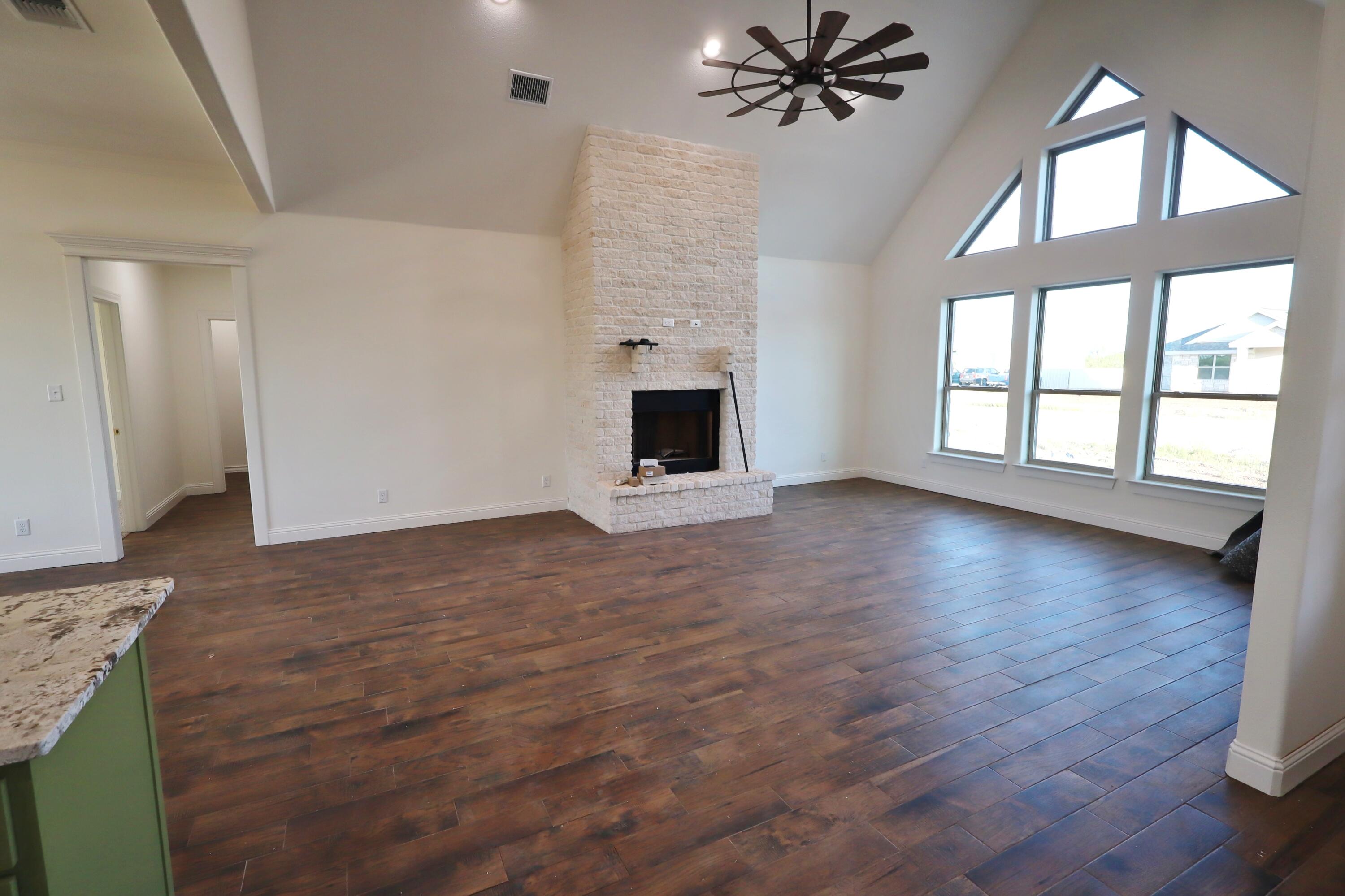 9632 Grey Wolf Lane Property Photo 4