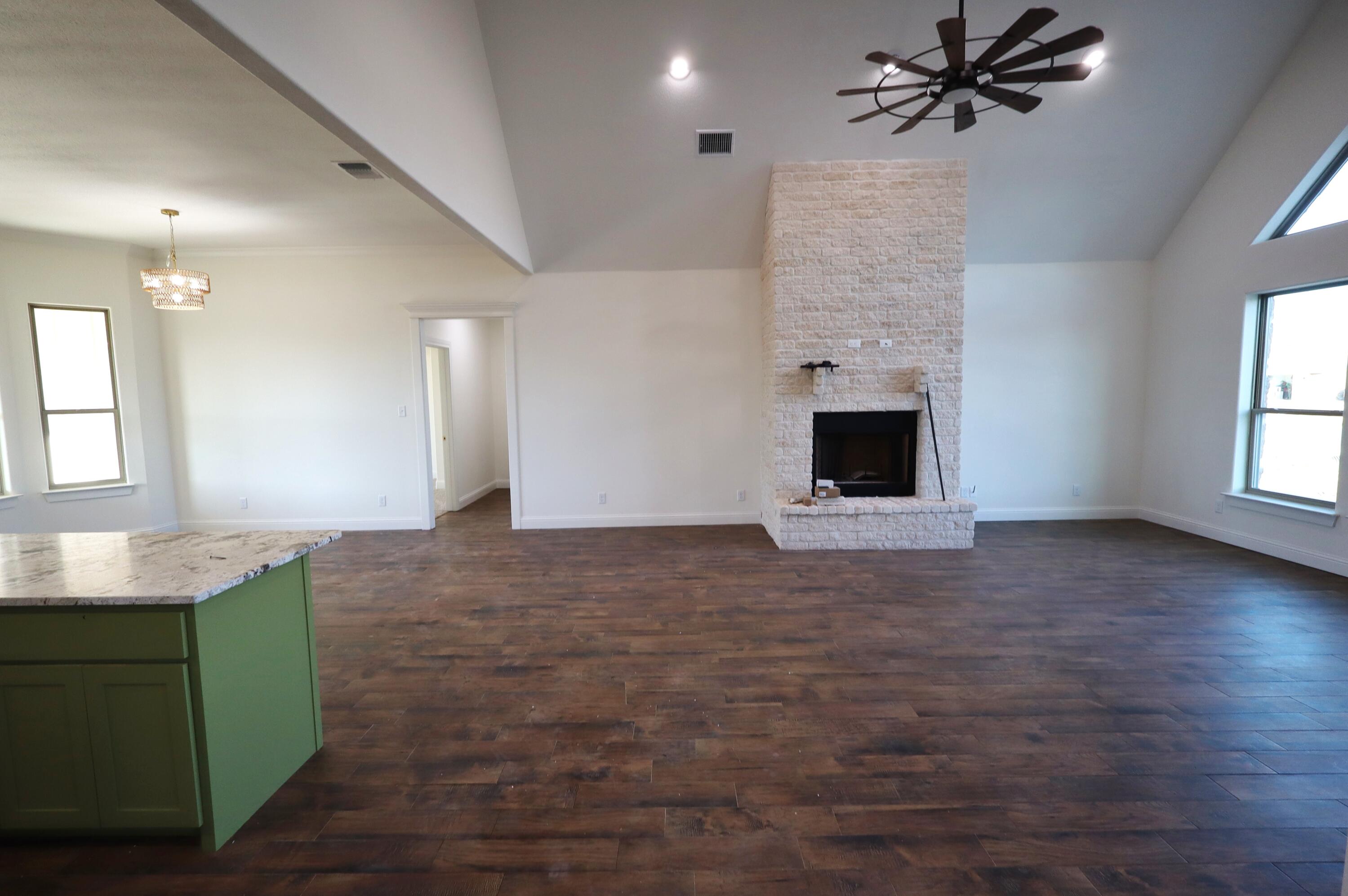 9632 Grey Wolf Lane Property Photo 5