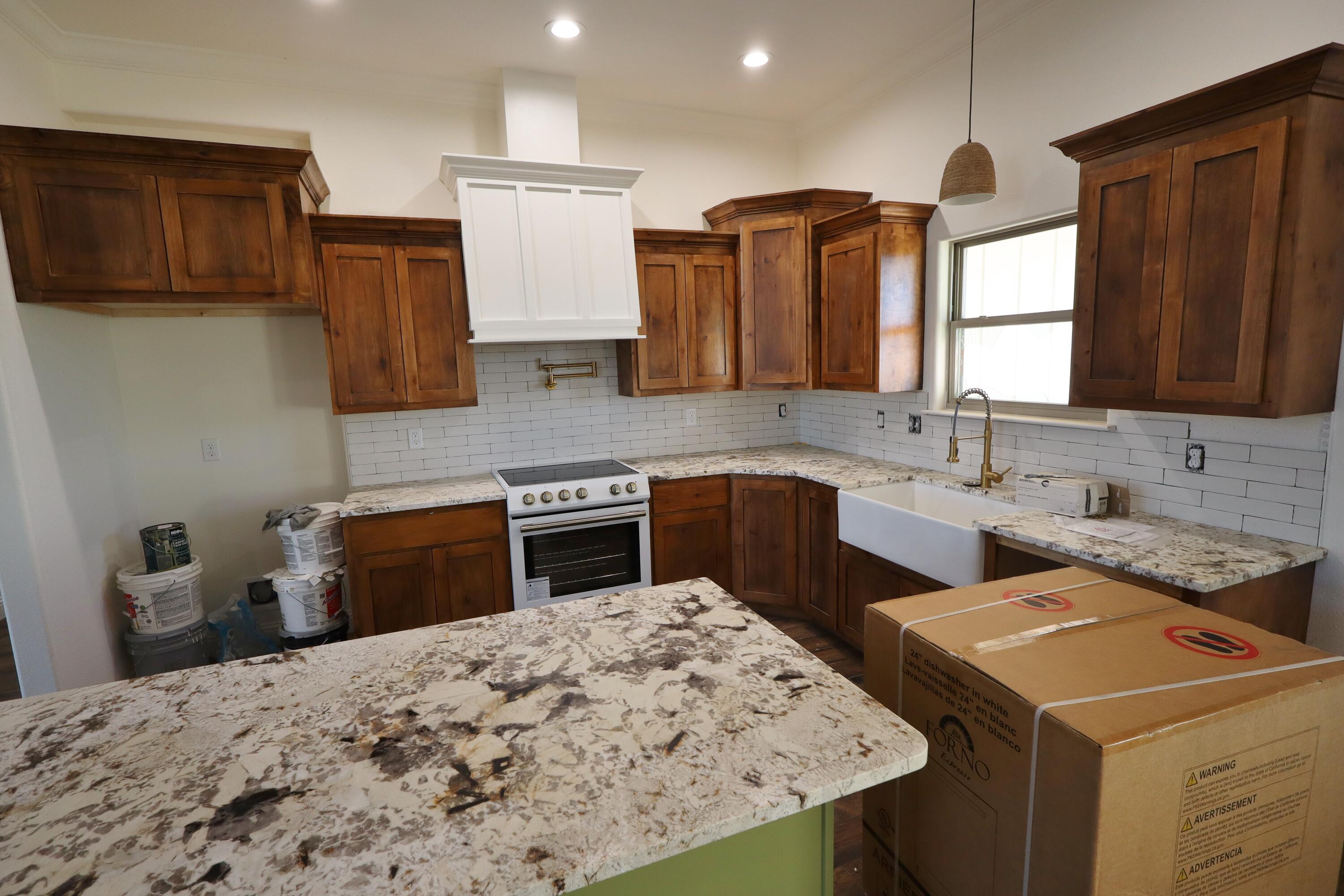 9632 Grey Wolf Lane Property Photo 6