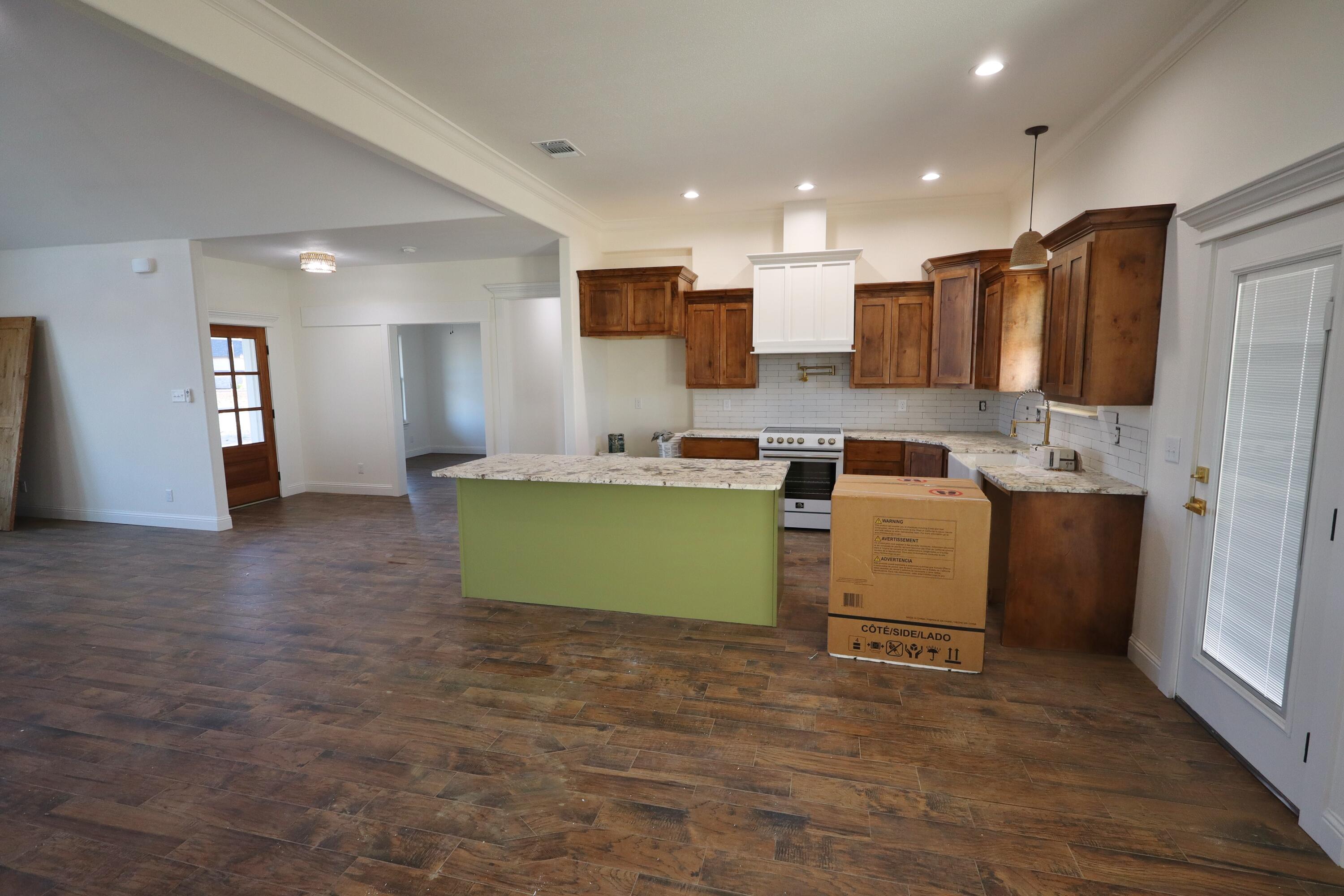 9632 Grey Wolf Lane Property Photo 7