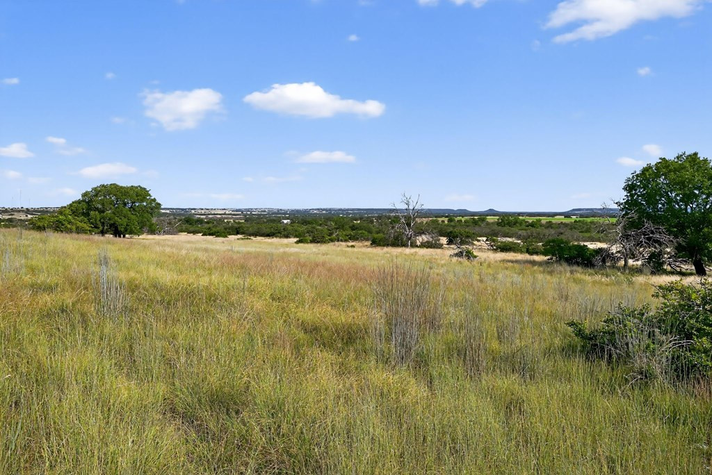 356 County Rd 132 Property Photo 13