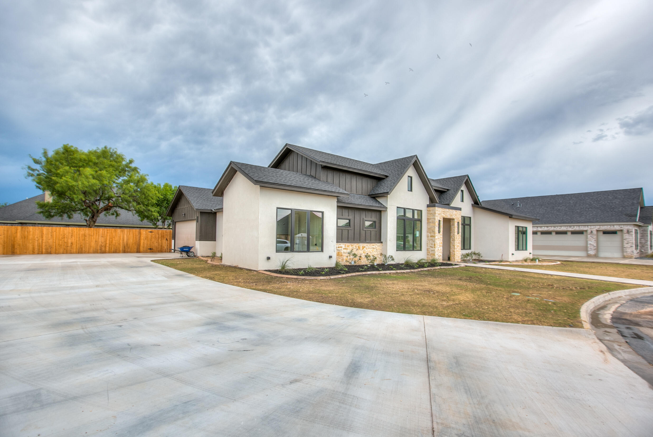1825 Castle Pines Property Photo 2