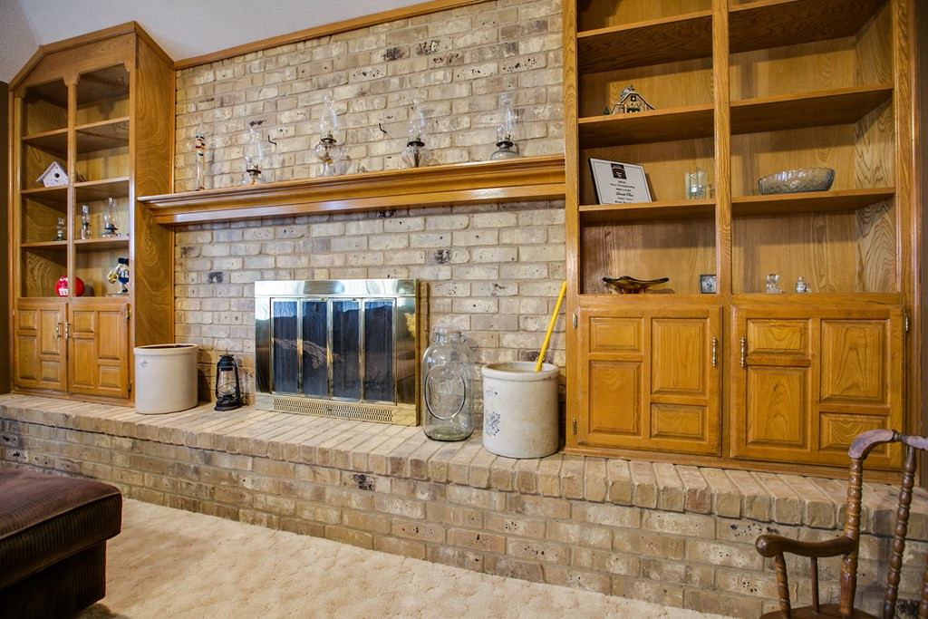 1110 Anthony Drive Property Photo 8