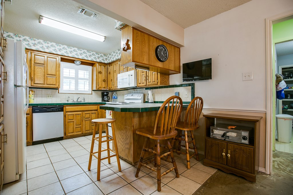 1110 Anthony Drive Property Photo 10
