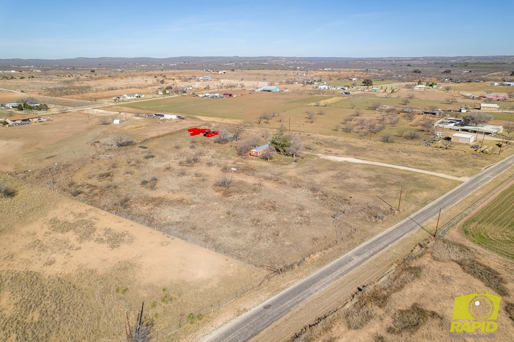 9005 N Valley Drive Property Photo 7