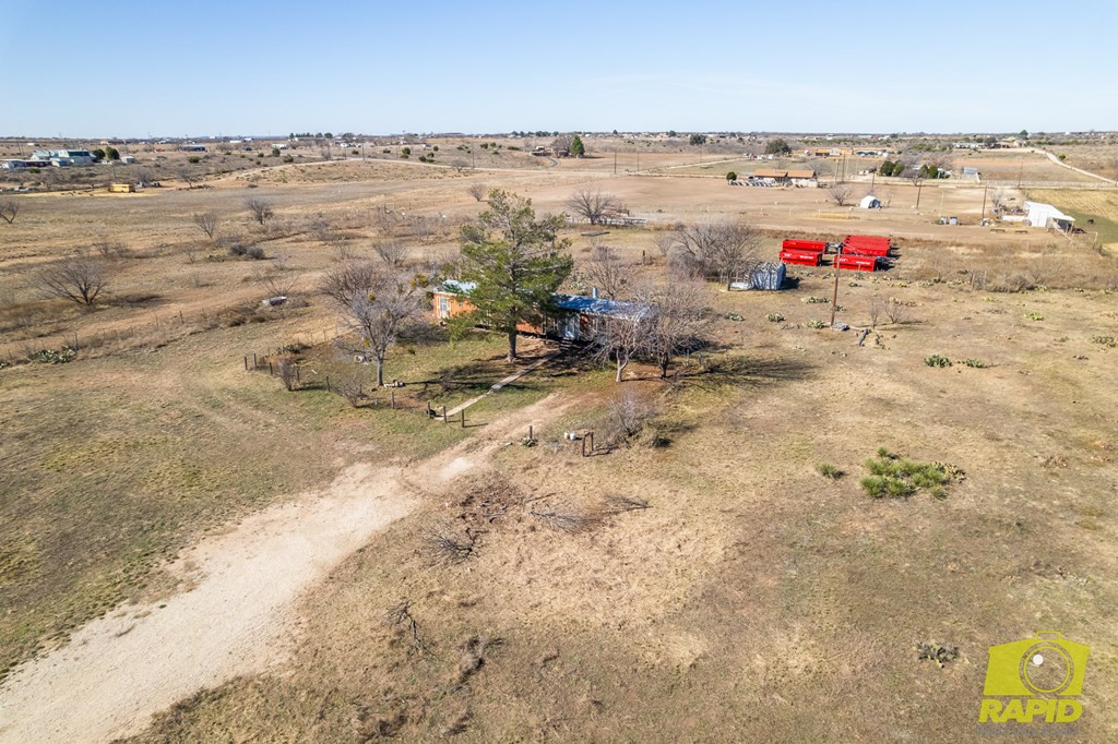 9005 N Valley Drive Property Photo 17