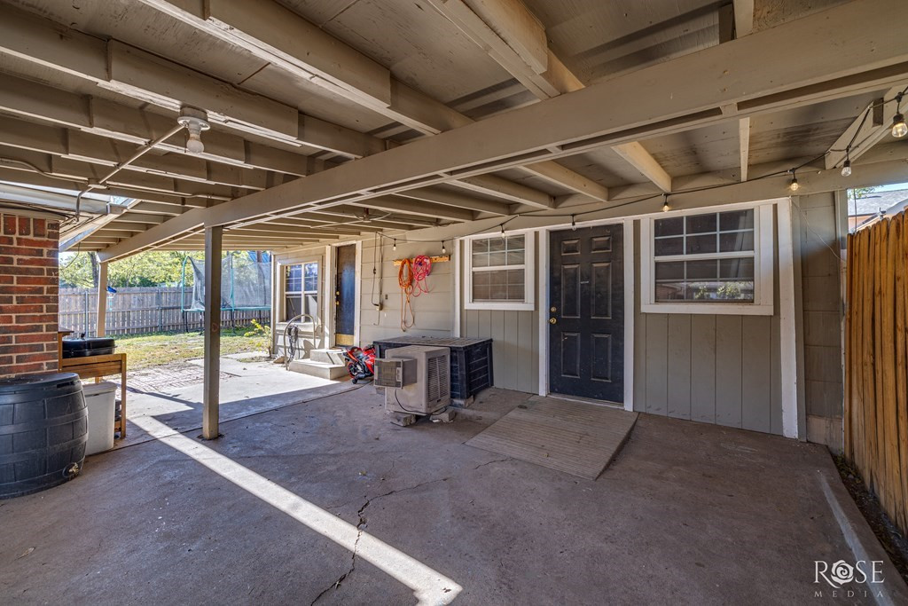 423 S Washington Drive Property Photo 22