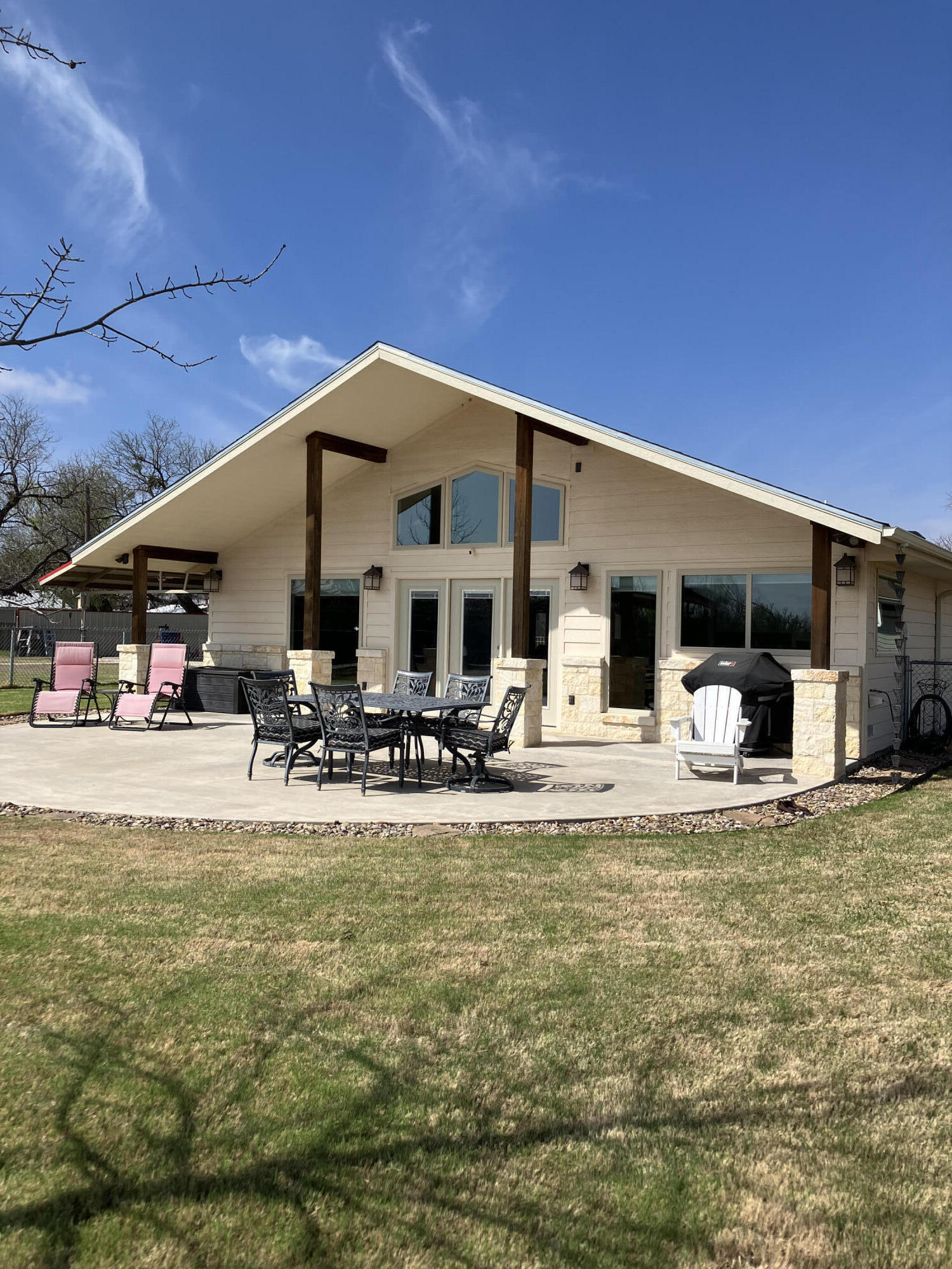 1820 Shady Point Circle Drive Property Photo 2