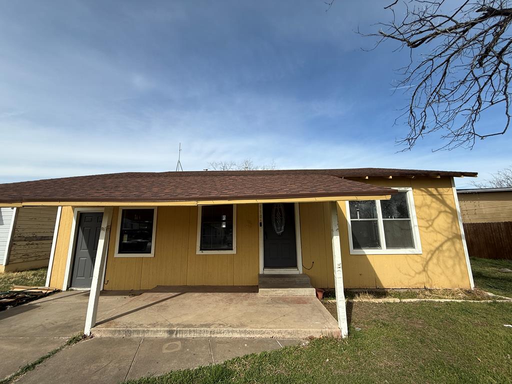 110 Estella Dr Property Photo 1