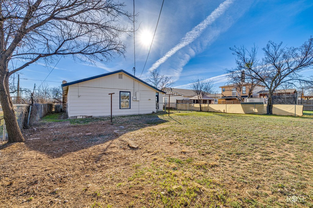 2513 Marx Street Property Photo 33