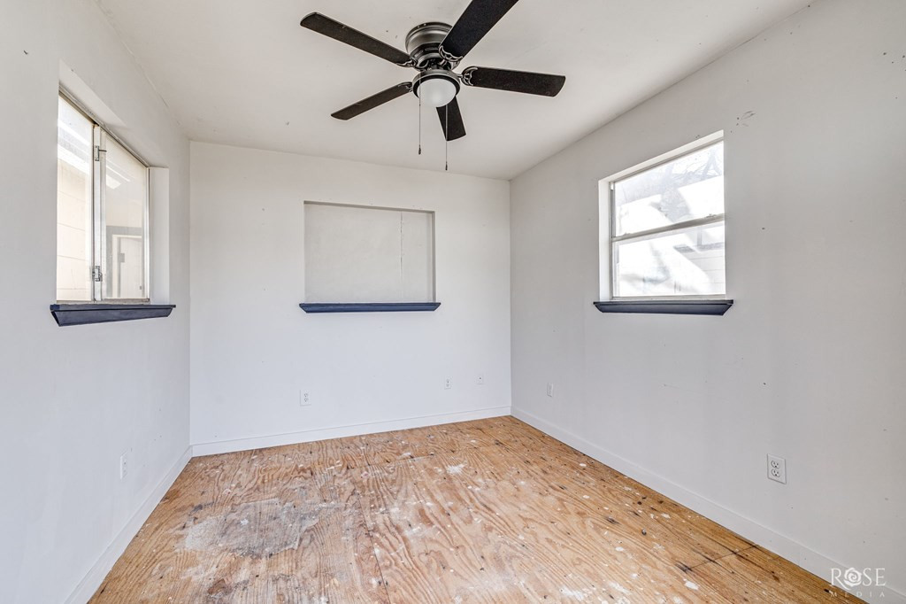 2513 Marx Street Property Photo 37
