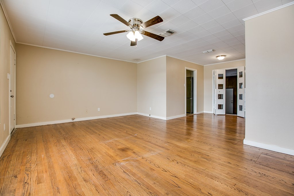 1908 Webster Street Property Photo 5