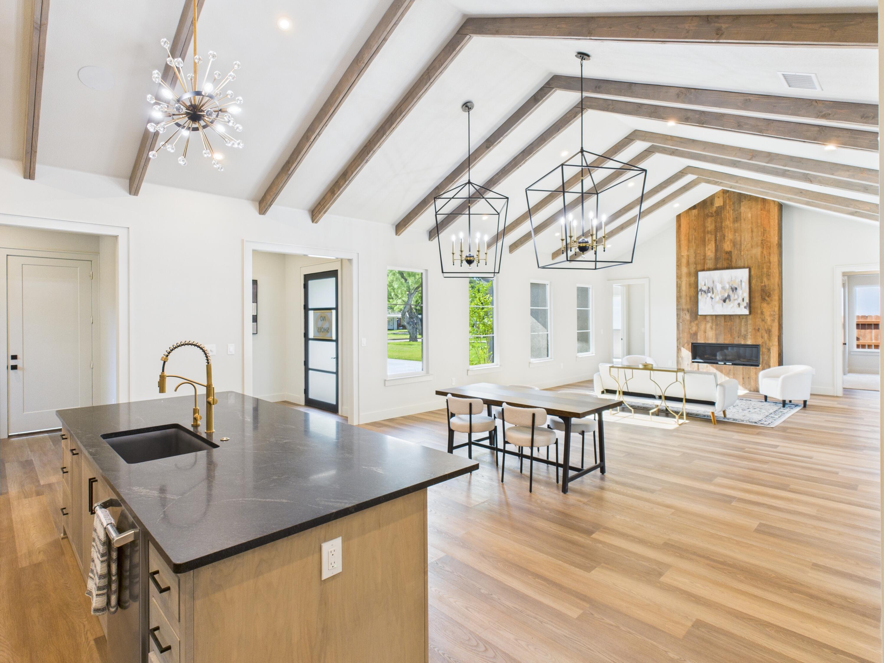 1603 Paseo De Vaca Street Property Photo 4