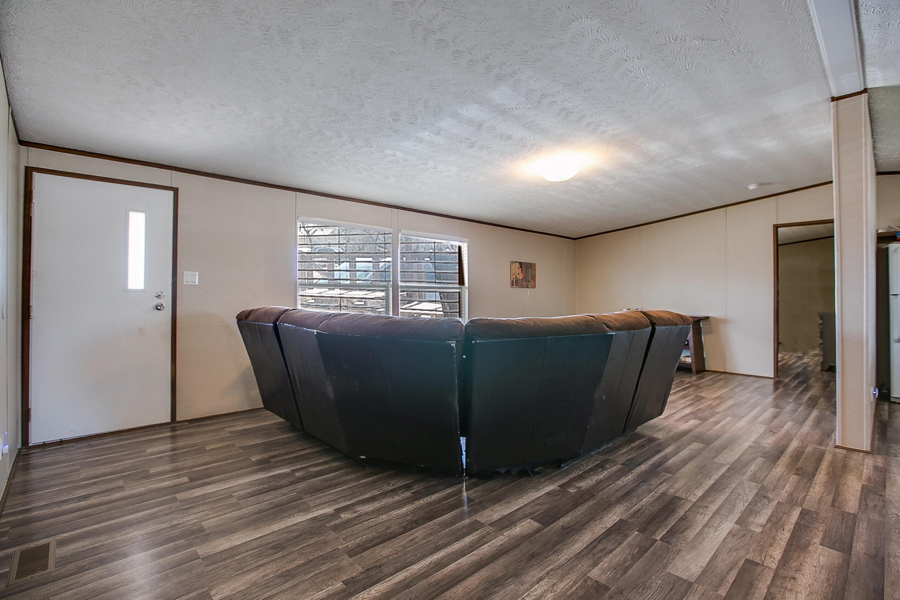 250 W Waco Street Property Photo 8