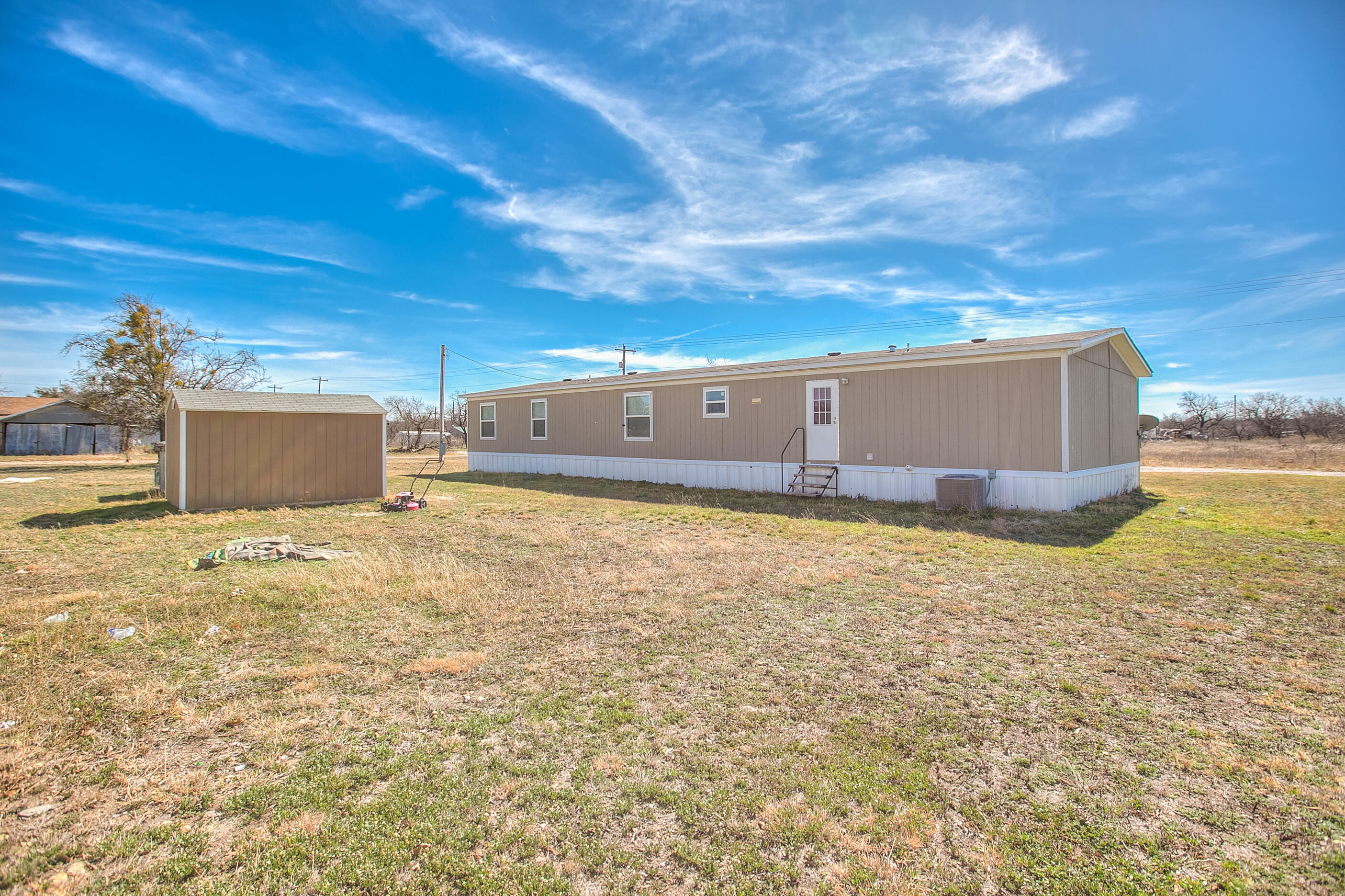 250 W Waco Street Property Photo 27