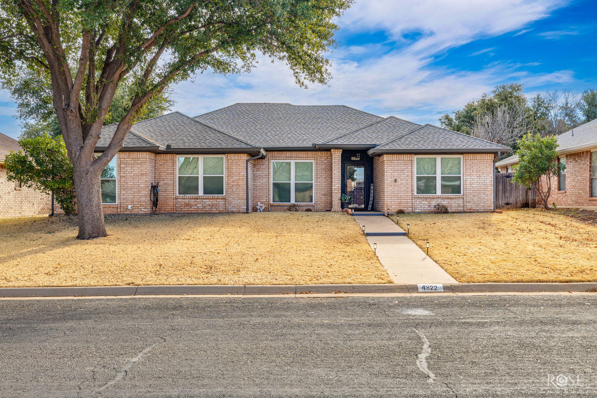 4822 Scarlet Oak Drive Property Photo 1
